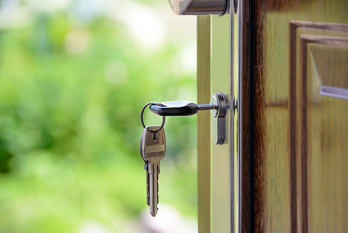 A2B Locks are able to provide local locksmiths in Aylesbury to repair your broken locks. 